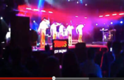 Microsoft gặp ác mộng PR vì dùng lời lẽ khiêu dâm