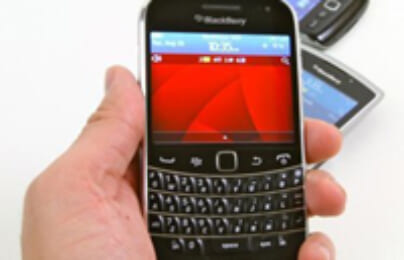 RIM bán đứt mảng điện thoại cho Facebook?