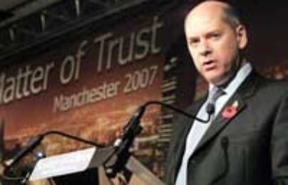 Báo động nguy cơ tội phạm mạng toàn cầu