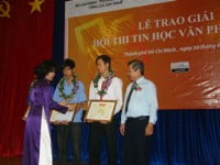 Sinh viên trường nghề đoạt giải nhất tin học của Microsft