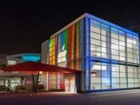 Apple với các đối thử đáng gờm