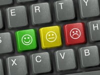 Facebook – “mặt cười” đã xuất hiện trên các lời bình luận