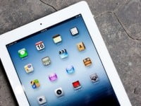 Màn hình Samsung quyết rũ bỏ Apple