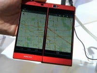 Độc đáo smartphone Nhật với hai màn hình mới nhất