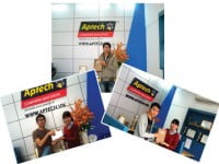 Các hotboy mới của Hanoi-Aptech nhận quà cho một nửa yêu thương