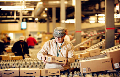 Amazon- Điểm sáng về tuyển dụng nhân lực của MỸ thời kỳ khủng hoảng kinh tế