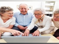 Internet cho người già: Thách thức mới của châu Á