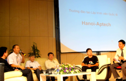 Hanoi – Aptech tham gia tọa đàm “CNTT – Tương lai và cơ hội” tại ĐH Thăng Long