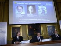 Các công trình thực nghiệm trên máy tính giành chiến thắng tại Giải Nobel Hóa Học 2013