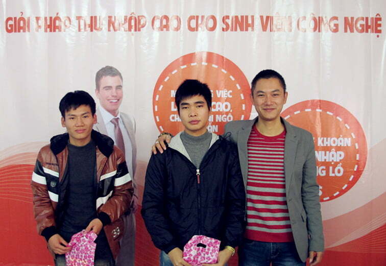 Sôi động ngày hội “mWork – Giải pháp thu nhập cao cho sinh viên công nghệ” tại Hanoi- Aptech-12