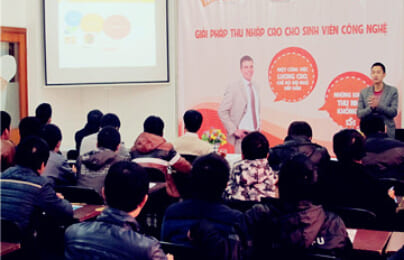 Sôi động ngày hội “mWork – Giải pháp thu nhập cao cho sinh viên công nghệ” tại Hanoi- Aptech