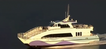 Nhân viên Google đi làm bằng du thuyền siêu sang