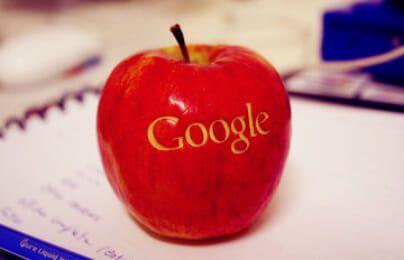 Apple và Google “thân thiết”, chấm dứt cuộc chiến bản quyền