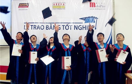 Lễ trao bằng tại Hanoi- Aptech, thời khắc niềm tự hào được gửi trao-19