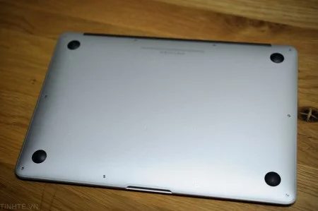 Sơ cứu laptop khi bị nước vào, bạn đã biết?-2