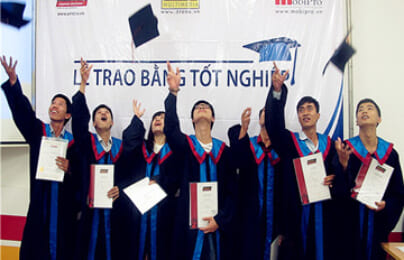 Lễ trao bằng tại Hanoi- Aptech, thời khắc niềm tự hào được gửi trao