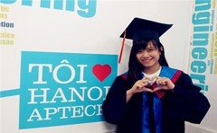Chuyển động tháng 3 tại Hanoi- Aptech chào mừng ngày quốc tế phụ nữ