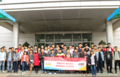 {Hanoi-Aptech}Hoạt động ngoại khóa: Tham quan Nhà máy Samsung tại Bắc Ninh