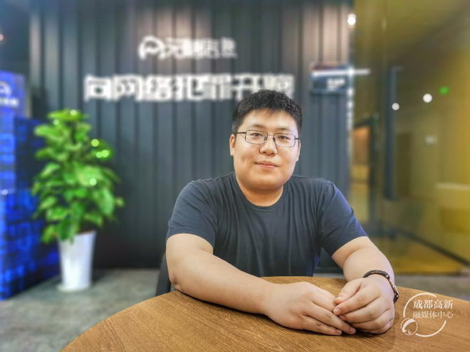 Read more about the article Tự học lập trình trong quán game, thanh niên này đã trở thành thần tượng của giới trẻ Trung Quốc